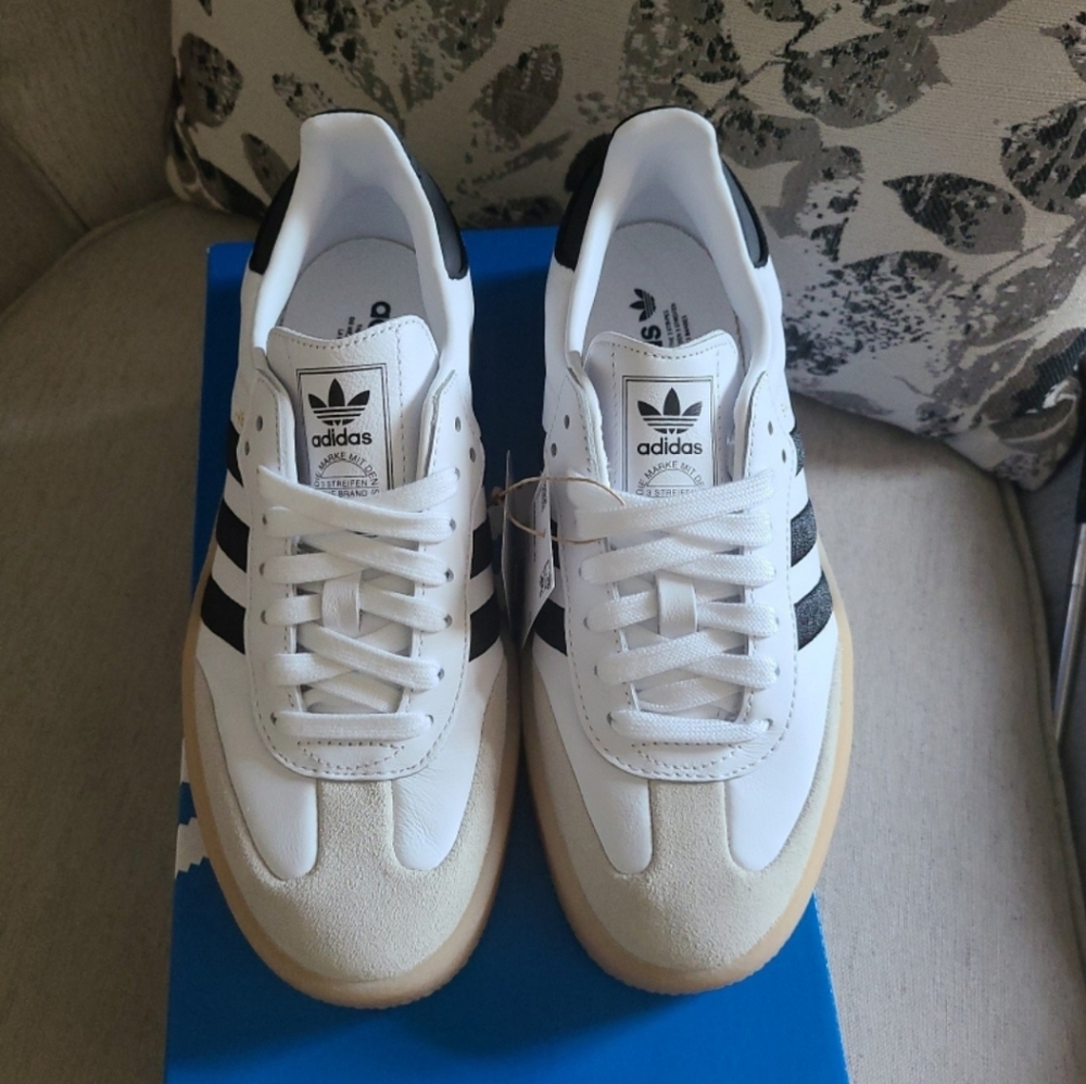NWT Adidas Samba